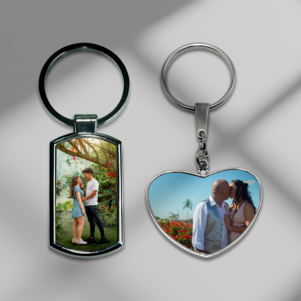 1 Llavero Metálico Personalizado con Foto - Modelos Corazón y Vertical