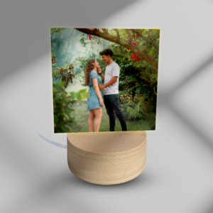 Cuadro de Acrílico LED Personalizado - Base de Madera Natural